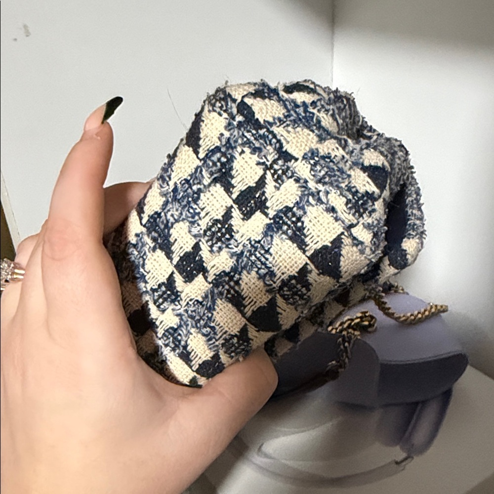 Tory Burch Tweed Crossbody/Shoulder bag - Picture 9 of 9